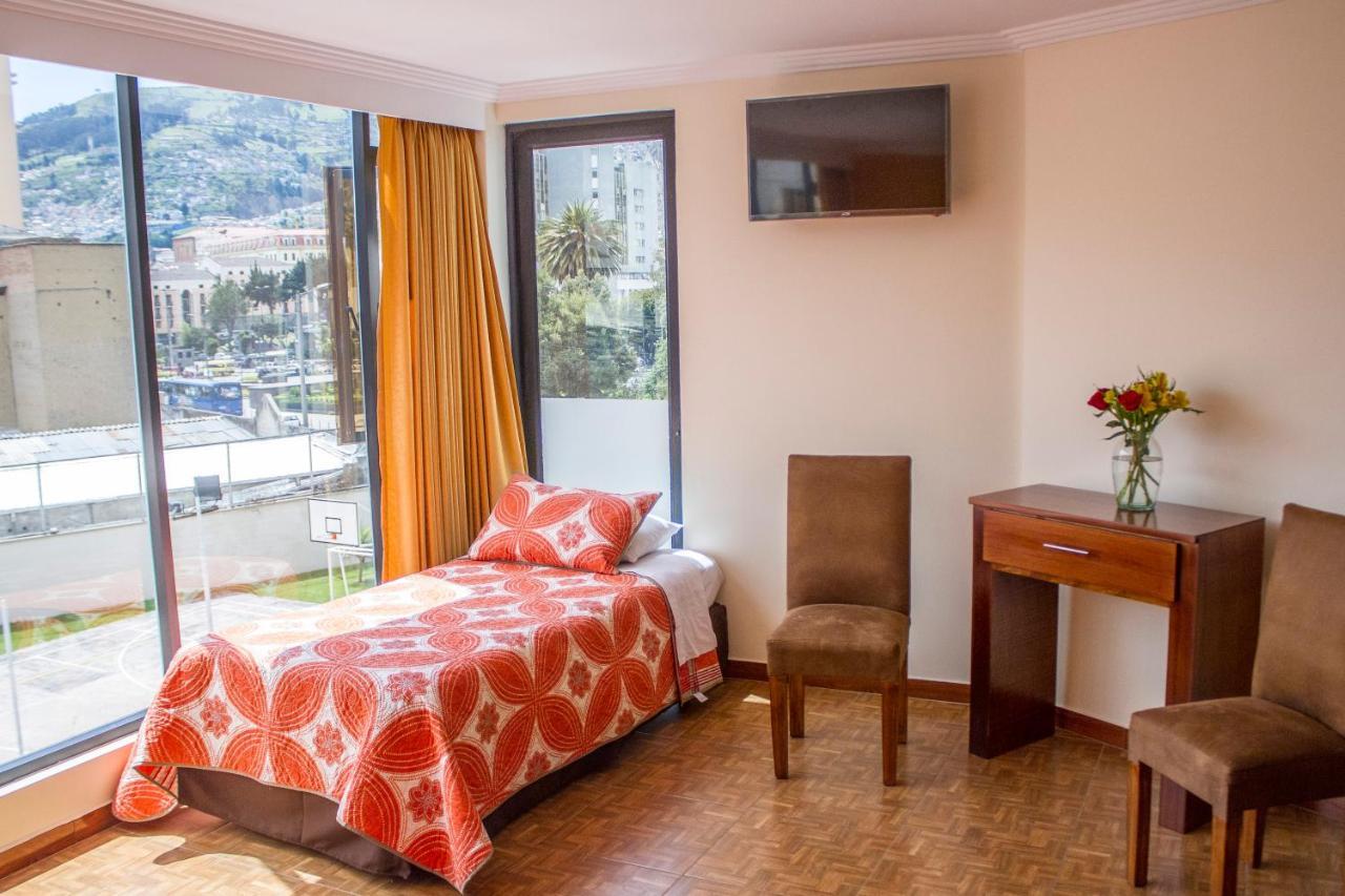 Baltico * Quito